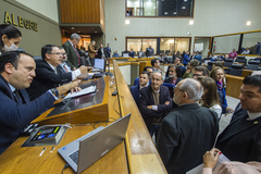 Movimentação de plenário.