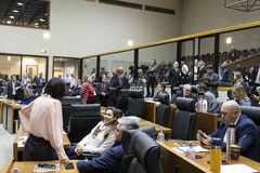 Movimentação de plenário.