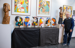 Camara Municipal de Porto Alegre recebe a Exposição " São Todas Mulheres "  Artistas: Elisabete Kreitchmann, Fernando Silva Ferreira e Christina Madruga - pintura e escultura