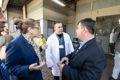 Vereadores da COSMAM fazem visita ao Pronto Atendimento Cruzeiro do Sul (PACS) para averiguar serviços de odontologia do local, em pauta proposta pela vereadora Karen Santos. Presentes o vereador José Freitas (presidente) e a vereadora Lourdes Sprenger.