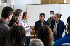 Vereadores da COSMAM fazem visita ao Pronto Atendimento Cruzeiro do Sul (PACS) para averiguar serviços de odontologia do local, em pauta proposta pela vereadora Karen Santos. Presentes o vereador José Freitas (presidente) e a vereadora Lourdes Sprenger.