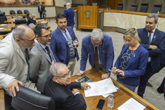 Movimentação de Plenário.