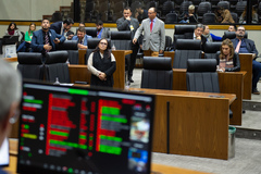 Votações ocorreram na tarde desta quarta-feira