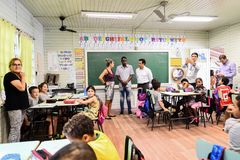 Escola abriga cerca de mil alunos em três turnos