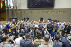 Homenagem aos policiais militares ocorreu na tarde desta segunda-feira