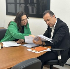 Vereadora Tanise se reúne com a SMED para apoiar a contratação de psicólogos

 