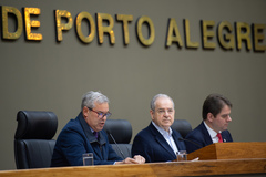 Mauro Pinheiro (E) apresentou o plano de trabalho da CPI