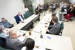 Reunião da Comissão de Constituição e Justiça. Pauta: apreciação de pareceres; aprovação de redações finais; distribuição de projetos para relatar.