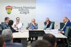 Reunião da Comissão de Constituição e Justiça. Pauta: apreciação de pareceres; aprovação de redações finais; distribuição de projetos para relatar.