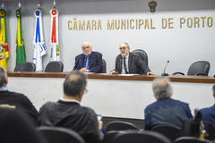 Jair Krischke (E) participou da solenidade ao lado do vereador Pedro Ruas