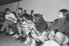 Reunião de comissão (CEDECONDH) sobre a garantia de direitos para portadores de necessidades especiais, em 1997.