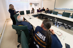 Reunião de Comissão - 28ª Reunião Ordinária da CUTHAB - Apresentação de proposta alternativa à concessão do DMAE. No microfone a coordenadora do Cores DMAE no Simpa, Sandra Darui.