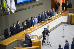Sessão Solene de Outorga do Título de Cidadão de Porto Alegre ao Desembargador Federal Rogerio Favreto
