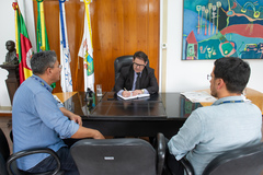 Presidente Hamilton Sossmeier  Recebe o Sr. Jerry Valienti - EPTC