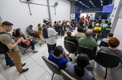 Centro Logístico de Medicamentos Especiais, fila de espera, SUS