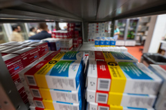 Centro Logístico de Medicamentos Especiais, fila de espera, SUS