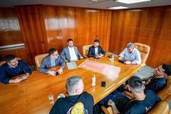 Vereador Giovane Byl se reúne com prefeito Sebastião Melo e organizadores do Rap In Cena