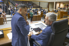 Movimentação de plenário.