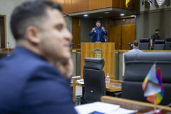 Movimentação de plenário. Na tribuna o vereador Jessé Sangalli.