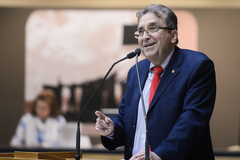 Sidney Emerim falou em nome dos moradores e defendeu aprovação da proposta
