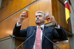 Movimentação de plenário.