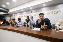 Reunião de Comissão - Pauta: Recicladores, Carrinheiros e Catadores. Licença para trabalhar. Unidade de triagem do Bairro Humaitá.
