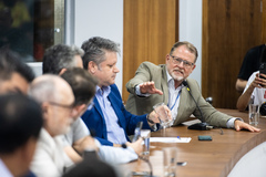 Reunião de Comissão - Pauta: Recicladores, Carrinheiros e Catadores. Licença para trabalhar. Unidade de triagem do Bairro Humaitá.