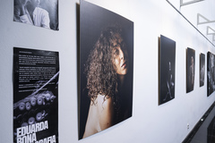 Exposição de pinturas da artista Brunna Alexsandra e de fotografias da artista Eduarda Bona.