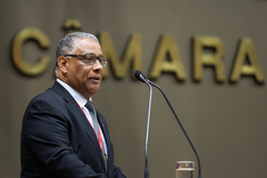 Sessão Solene de Outorga da Comenda Porto do Sol ao General Luiz Carlos Rodrigues Padilha, proposta pelo vereador Luiggi Bertaco