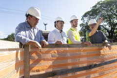 Presidente Hamilton Sossmeier fiscaliza obras da nova Casa de Bombas Silvio Brum, na Avenida Sertório