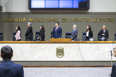 Outorga do Título de Cidadã de Porto Alegre à senhora Jaqueline Moll.