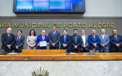 Solenidade ocorreu no Plenário Otávio Rocha