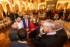 Presidente Hamilton Sossmeier e vereadores comparecem a jantar de fim de ano da AIAMU.
