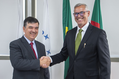 José Freitas (REP) e Mauro Pinheiro (PL) durante a transferência do cargo
