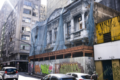 Casa Azul, imóvel na esquina das ruas Riachuelo e Marechal Floriano Peixoto, no Centro Histórico de Porto Alegre.