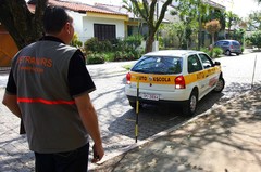 Autoescolas ficarão responsáveis pela criação e manutenção dos abrigos e banheiros (Foto: Antonio Paz/Palácio Piratini)