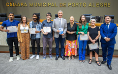 Obra foi elaborada pelo Núcleo de Pesquisa e Documentação da Política (Nupergs), com a colaboração da Escola do Legislativo Julieta Battistioli