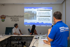4ª Reunião Ordinária da CUTHAB, com pauta proposta pelo vereador José Freitas, para saber quais as ações foram tomadas pelo Executivo Municipal para realizar desassoreamentos de rios, arroios e córregos de Porto Alegre de setembro (último mês de enchentes) até o presente momento. Participaram representantes da Secretaria Municipal do Meio Ambiente, Urbanismo e Sustentabilidade; da Procuradoria Geral do Município (PGM); do Departamento Municipal de Limpeza Urbana (DMLU); do  Departamento Municipal de Água e Esgoto (DMAE); entre outros orgãos municipais e estaduais. O encontro foi presidido pelo vice-presidente da Comissão, vereador Cassiá Carpes.