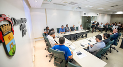 4ª Reunião Ordinária da CUTHAB, com pauta proposta pelo vereador José Freitas, para saber quais as ações foram tomadas pelo Executivo Municipal para realizar desassoreamentos de rios, arroios e córregos de Porto Alegre de setembro (último mês de enchentes) até o presente momento. Participaram representantes da Secretaria Municipal do Meio Ambiente, Urbanismo e Sustentabilidade; da Procuradoria Geral do Município (PGM); do Departamento Municipal de Limpeza Urbana (DMLU); do  Departamento Municipal de Água e Esgoto (DMAE); entre outros orgãos municipais e estaduais. O encontro foi presidido pelo vice-presidente da Comissão, vereador Cassiá Carpes.