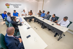 4ª Reunião Ordinária da CUTHAB, com pauta proposta pelo vereador José Freitas, para saber quais as ações foram tomadas pelo Executivo Municipal para realizar desassoreamentos de rios, arroios e córregos de Porto Alegre de setembro (último mês de enchentes) até o presente momento. Participaram representantes da Secretaria Municipal do Meio Ambiente, Urbanismo e Sustentabilidade; da Procuradoria Geral do Município (PGM); do Departamento Municipal de Limpeza Urbana (DMLU); do  Departamento Municipal de Água e Esgoto (DMAE); entre outros orgãos municipais e estaduais. O encontro foi presidido pelo vice-presidente da Comissão, vereador Cassiá Carpes.