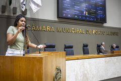 Na tribuna, vereadora Karen Santos (PSOL)