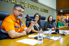 A primeira oitiva foi com o coordenador geral da Defesa Civil de Porto Alegre, Evaldo Rodrigues Junior