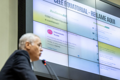 Na Câmara está em funcionamento uma CPI sobre o mesmo tema
