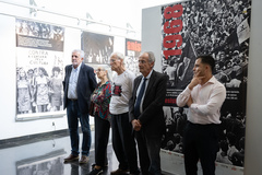 Abertura da exposição "A Ditadura do Brasil 1964 - 1985 - A Verdade da Repressão A Memória da Resistência". Presença dos vereadores Engenheiro Comassetto e Giovani Culau, e dos ex-vereadores Raul Carrion e Jussara Cony