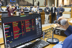 Pedido foi rejeitado por 25 votos a dez