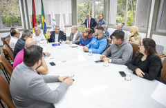 Prefeito detalhou propostas aos vereadores