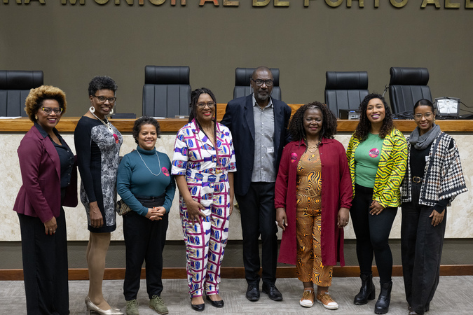 Sessao Solene de outorga do Título de Cidadão Honorário de Porto Alegre ao senhor Airton Fernandes Araujo e da Comenda Porto Do Sol à Associação De Afroempreendedorismo (Odabá), proposta pelo Coletivo Cuca Congo.