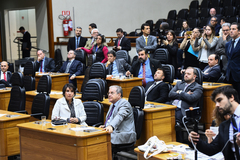 Movimentação em Plenário nesta segunda-feira