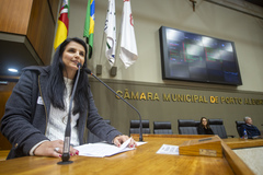 Paula Poli dirige o João XXIII