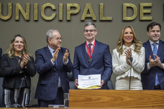 Solenidade ocorreu no Plenário Otávio Rocha